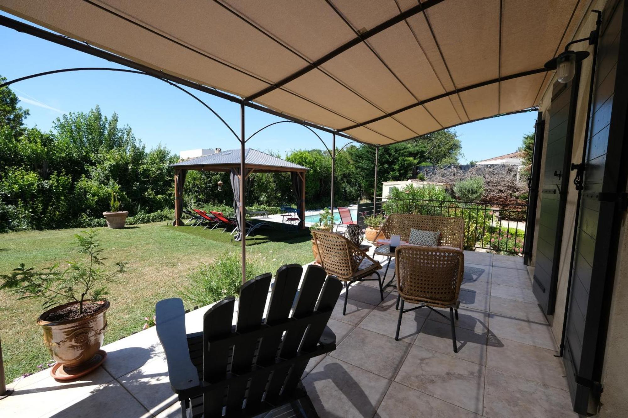 Nice Villa With Pool In Eyguieres Alpilles 6 People Exterior photo