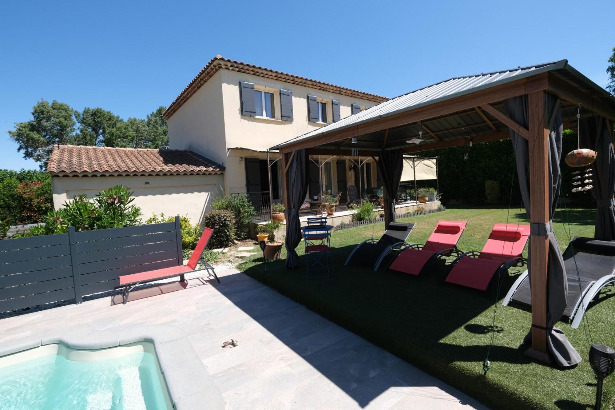 Nice Villa With Pool In Eyguieres Alpilles 6 People Exterior photo